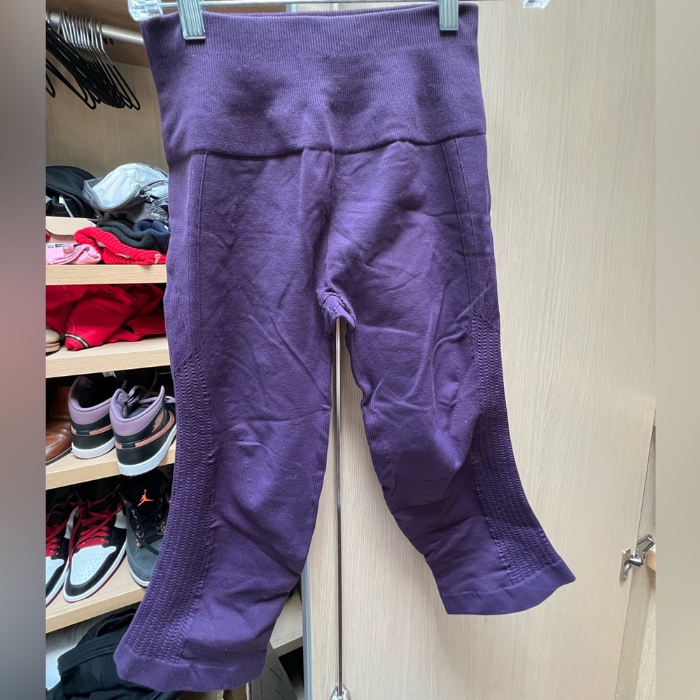 Lululemon cropped leggings